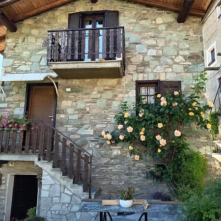別荘 Hameau Gubioche, Lo Mecio Nou *